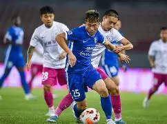 恒大大胜对手，继续领跑中超积分榜