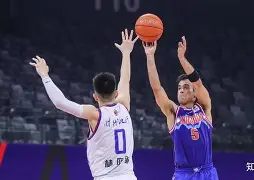费德勒关键时刻绝杀，FPX助力球队获胜！